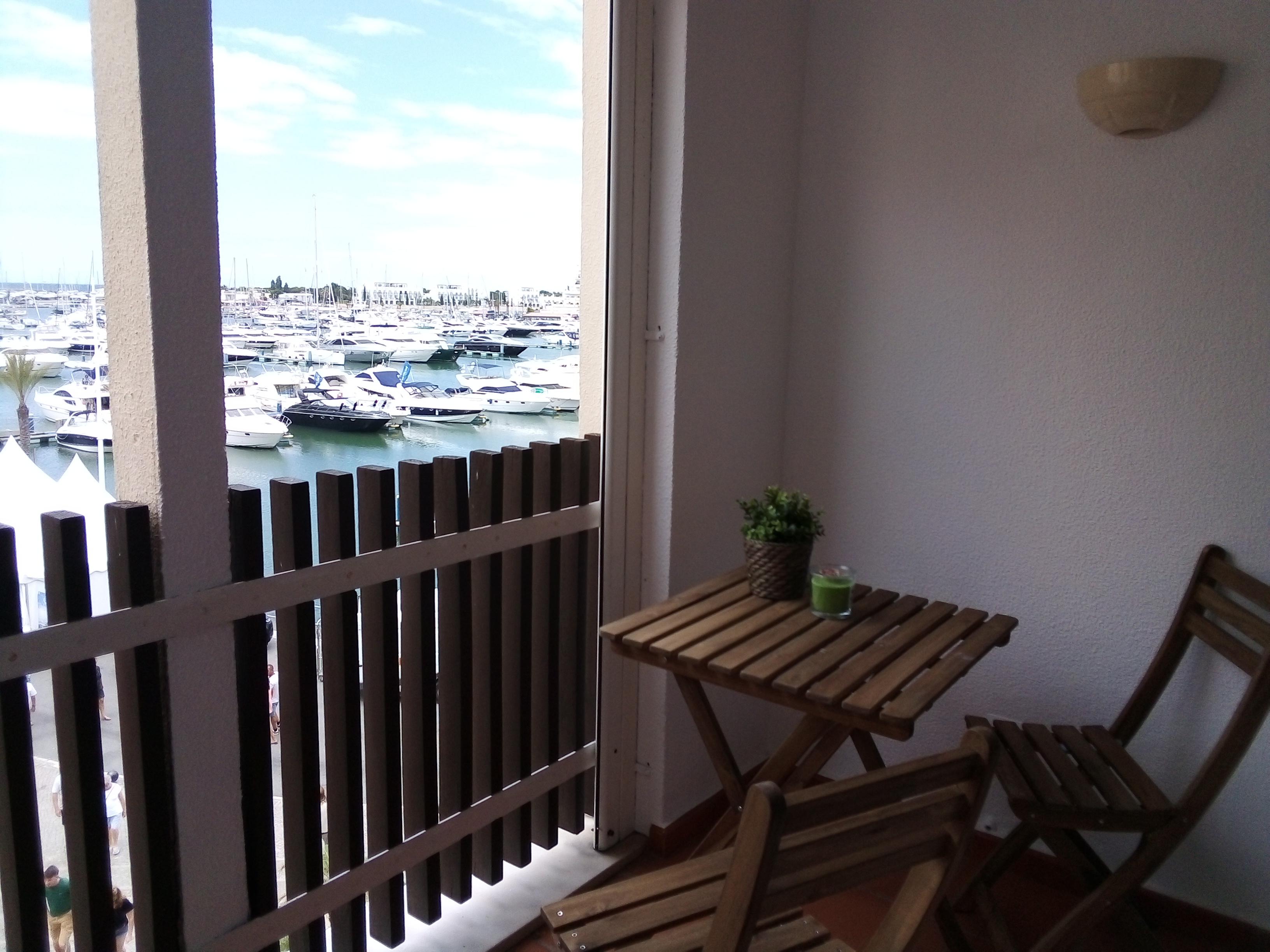 Marina Plaza By Garvetur Apartment *
