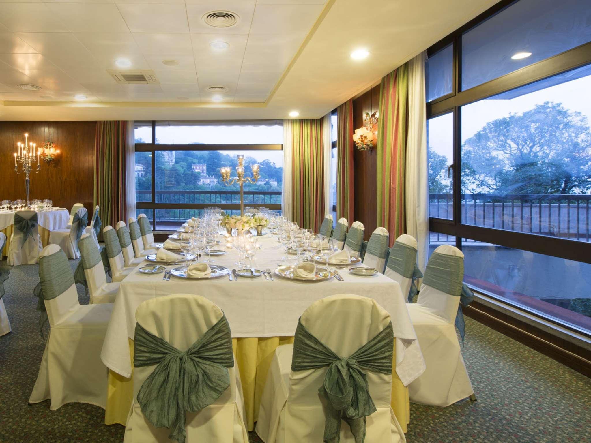 Nh Centro Hotel 4*