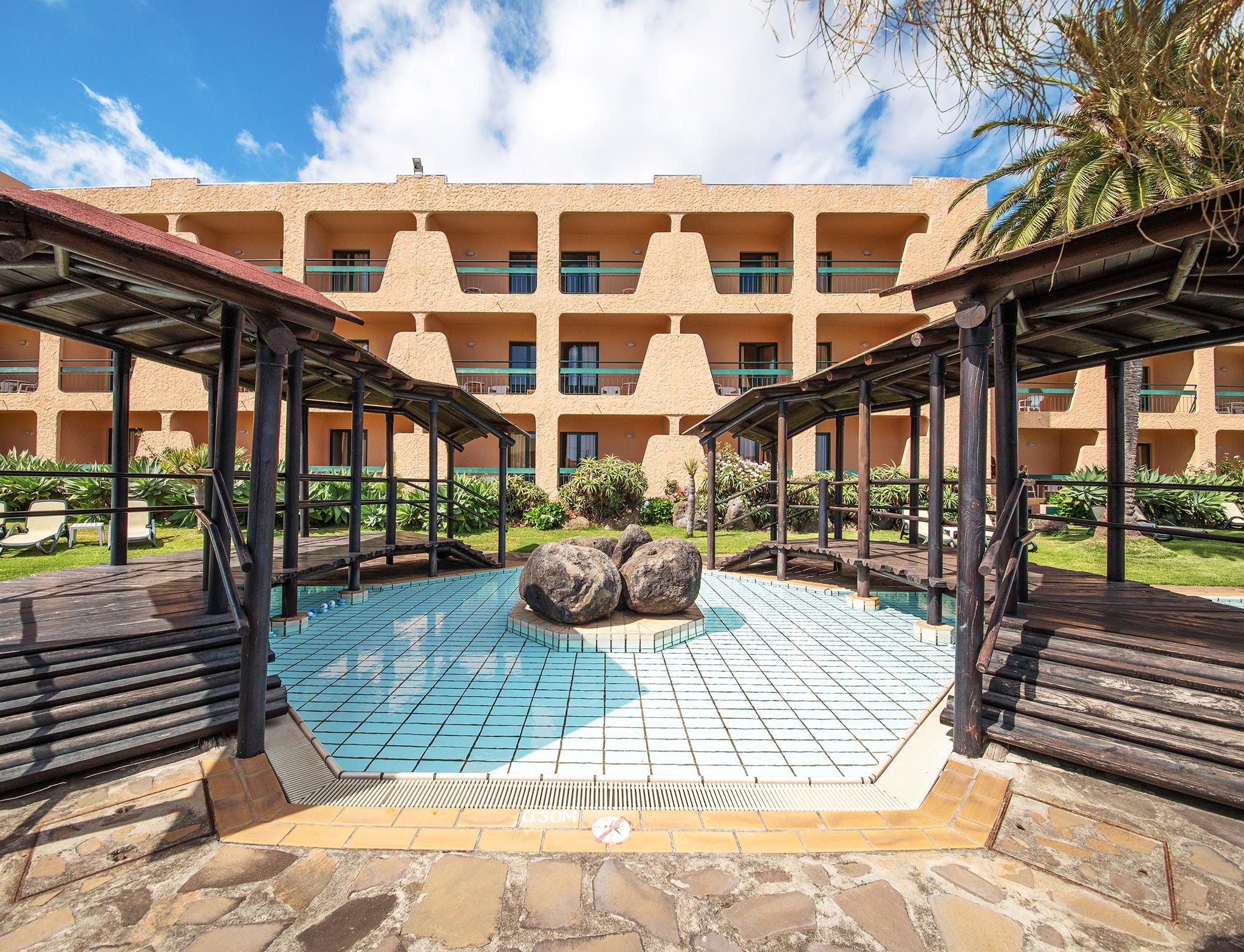 Dom Pedro Garajau Hotel 3*