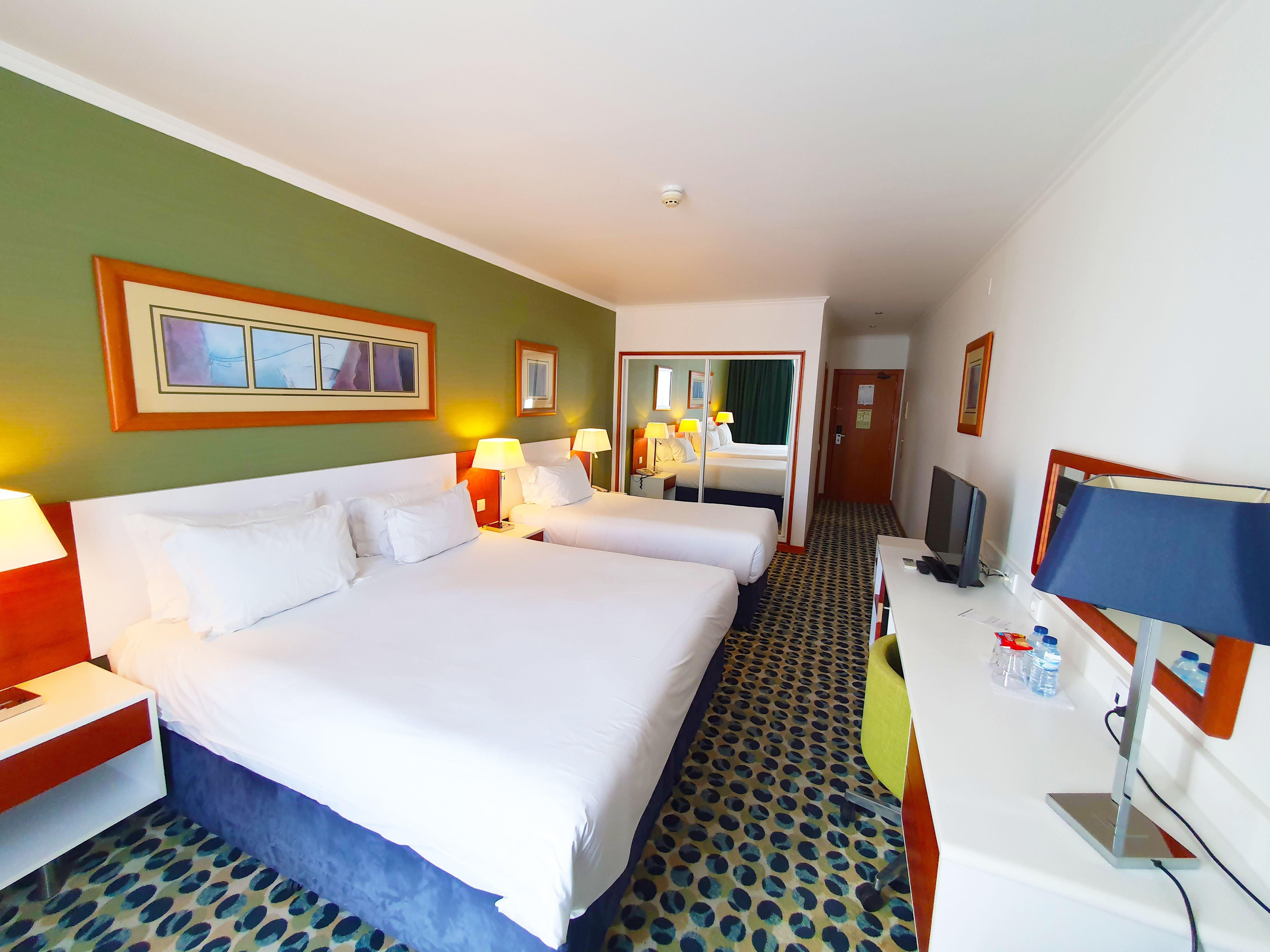 Hotel Algarve - Armacao De Pera, An Ihg