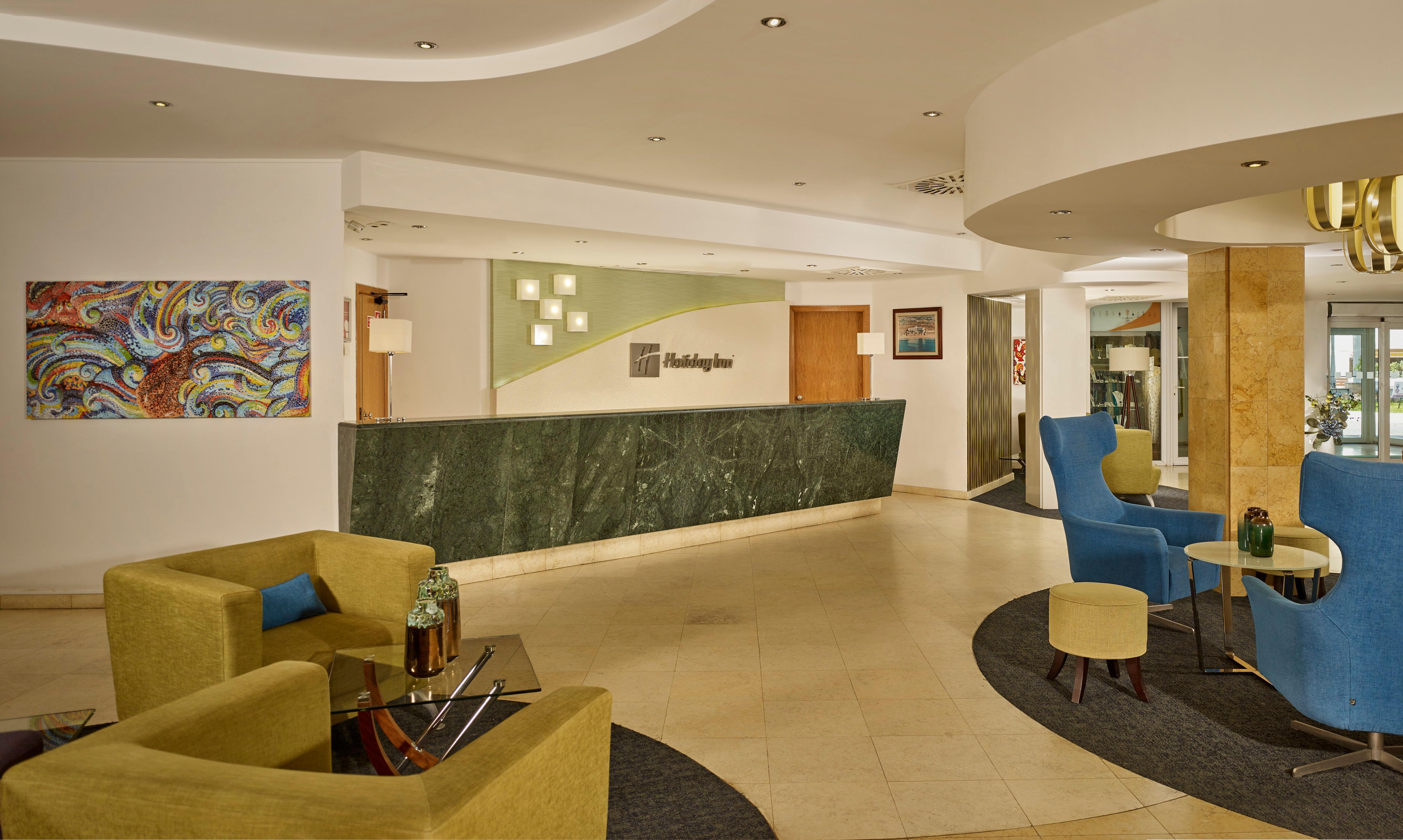 Hotel Algarve - Armacao De Pera, An Ihg 4*