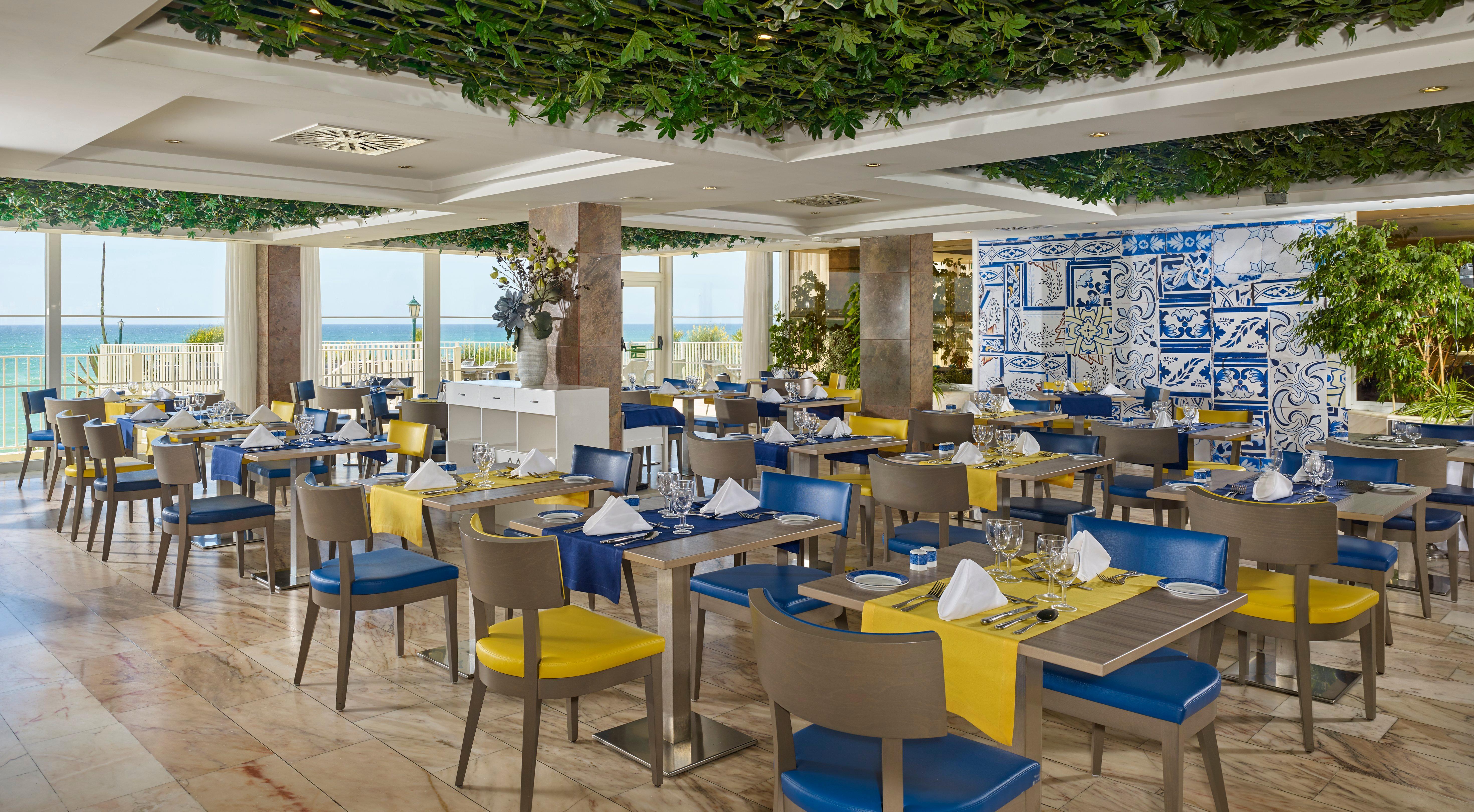 Hotel Algarve - Armacao De Pera, An Ihg 4*
