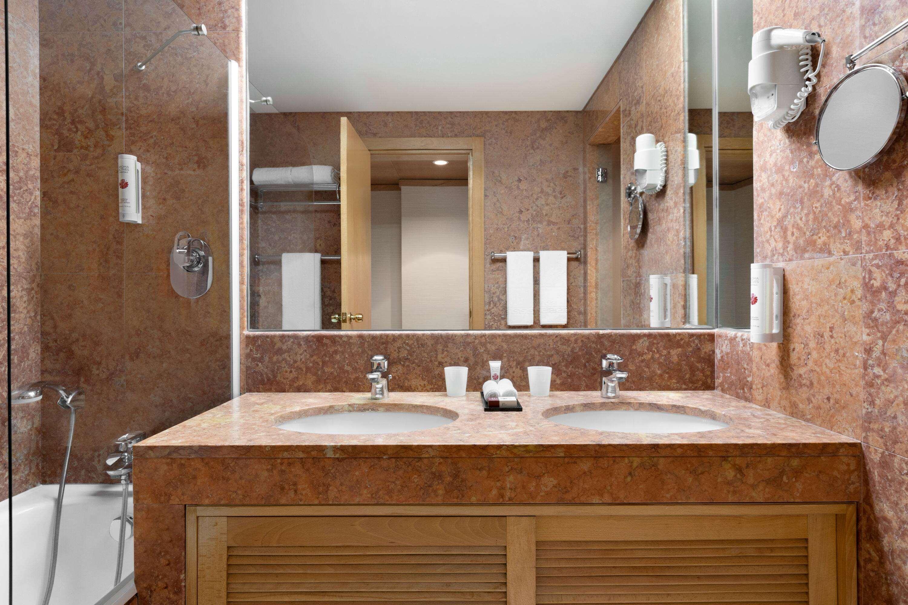 Ramada By Wyndham Hotel Lissabon