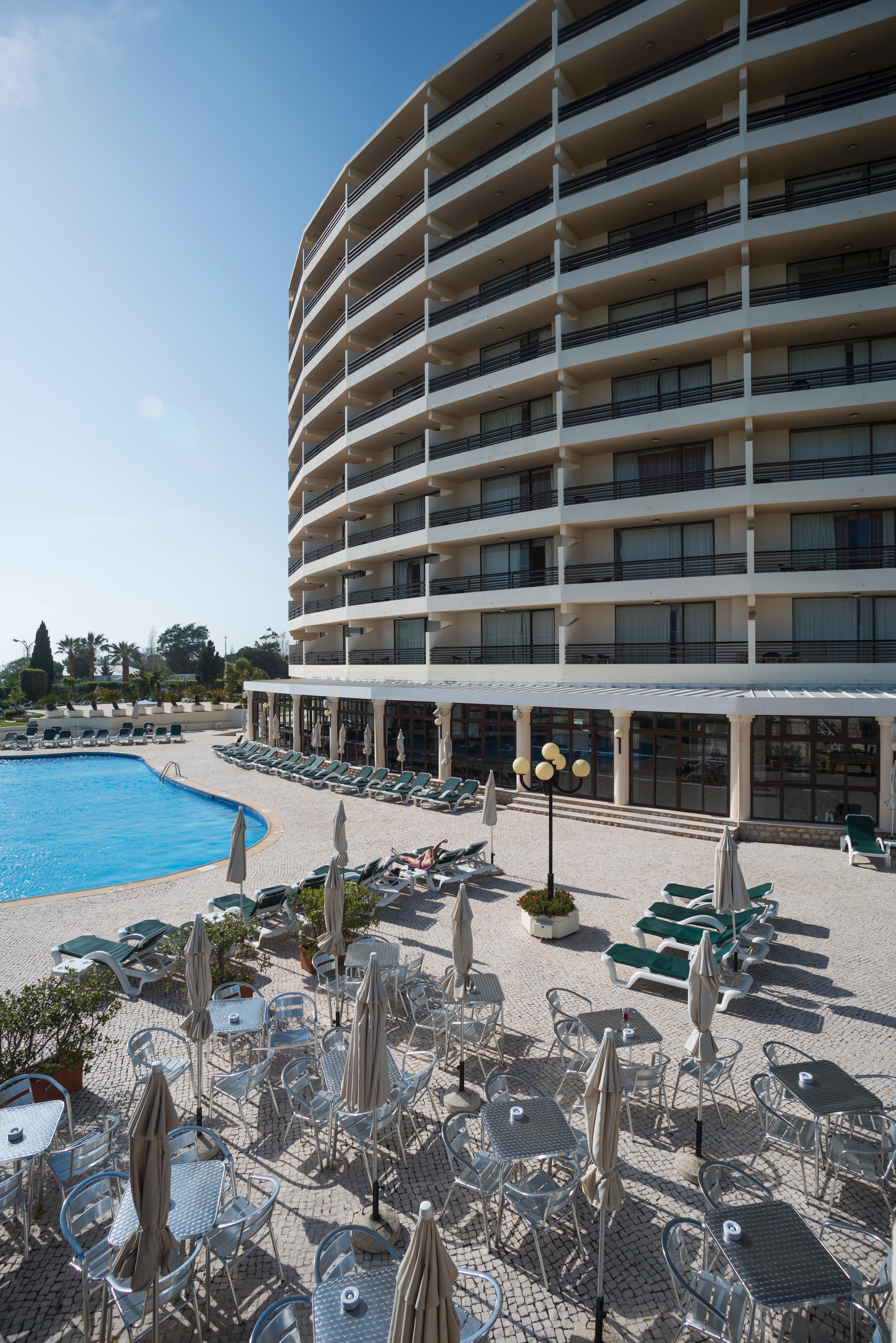 Gale Ampalius Hotel 4*