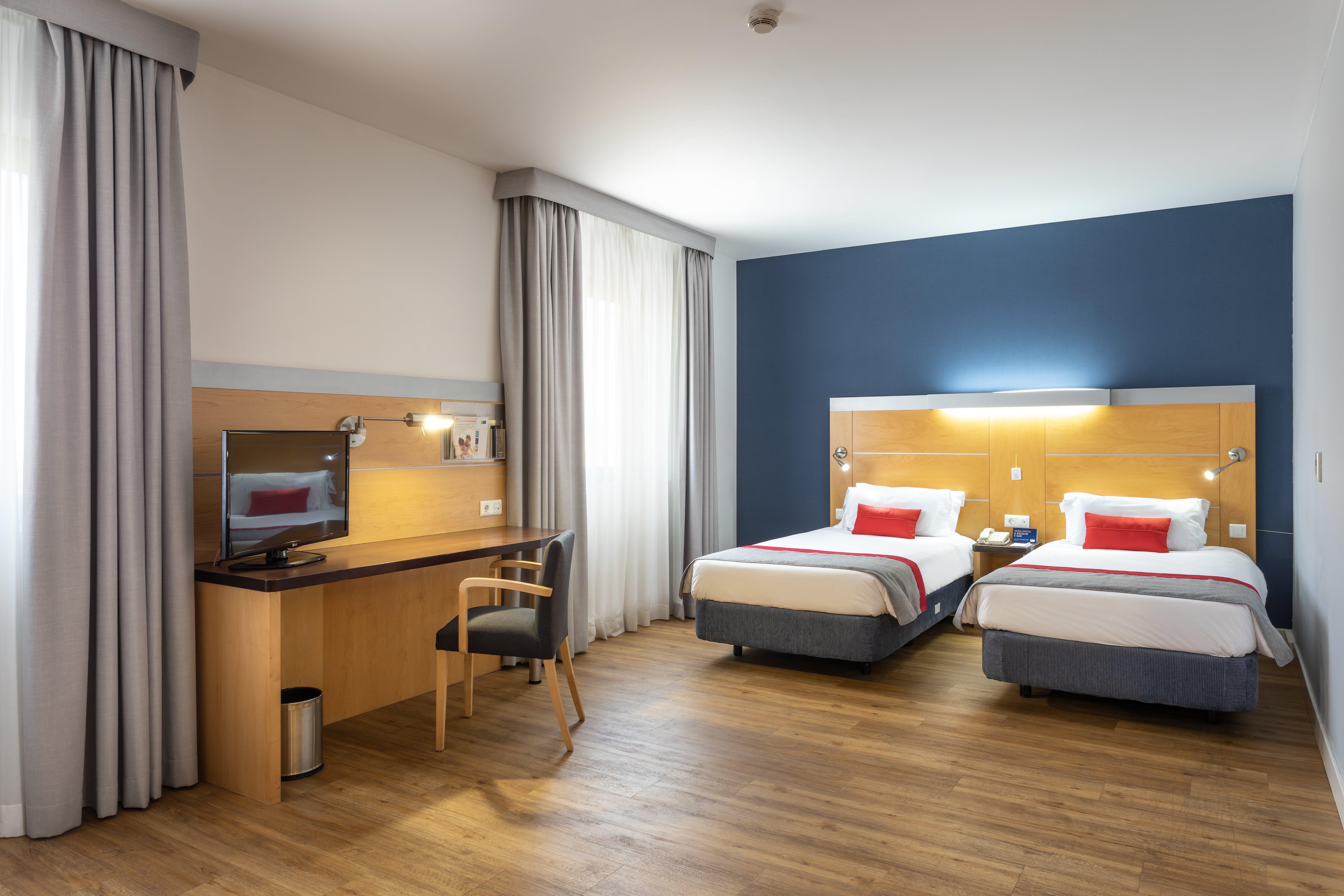 Hotel Express Lisbon-oeiras, An Ihg 3*