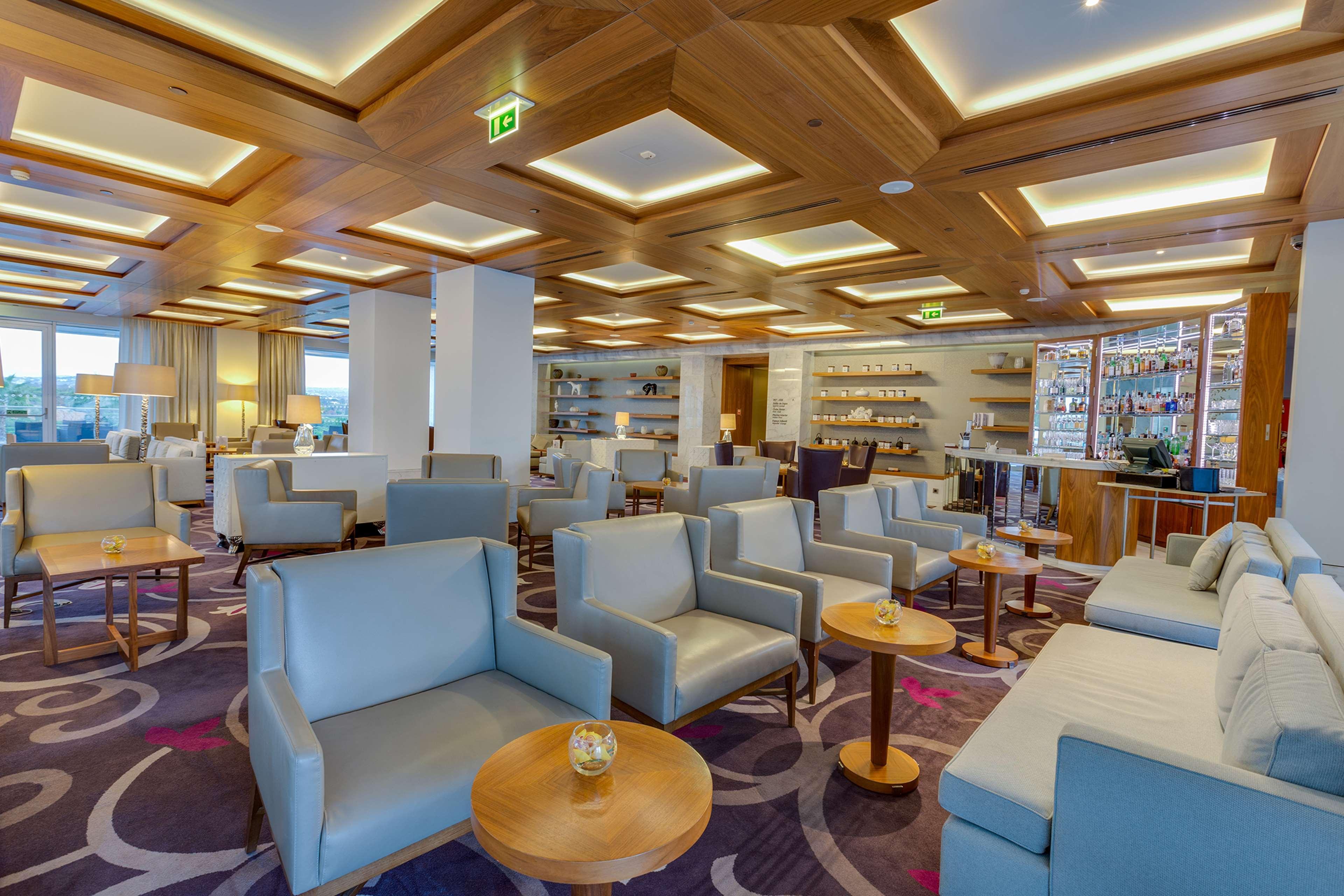 Conrad Algarve Almancil