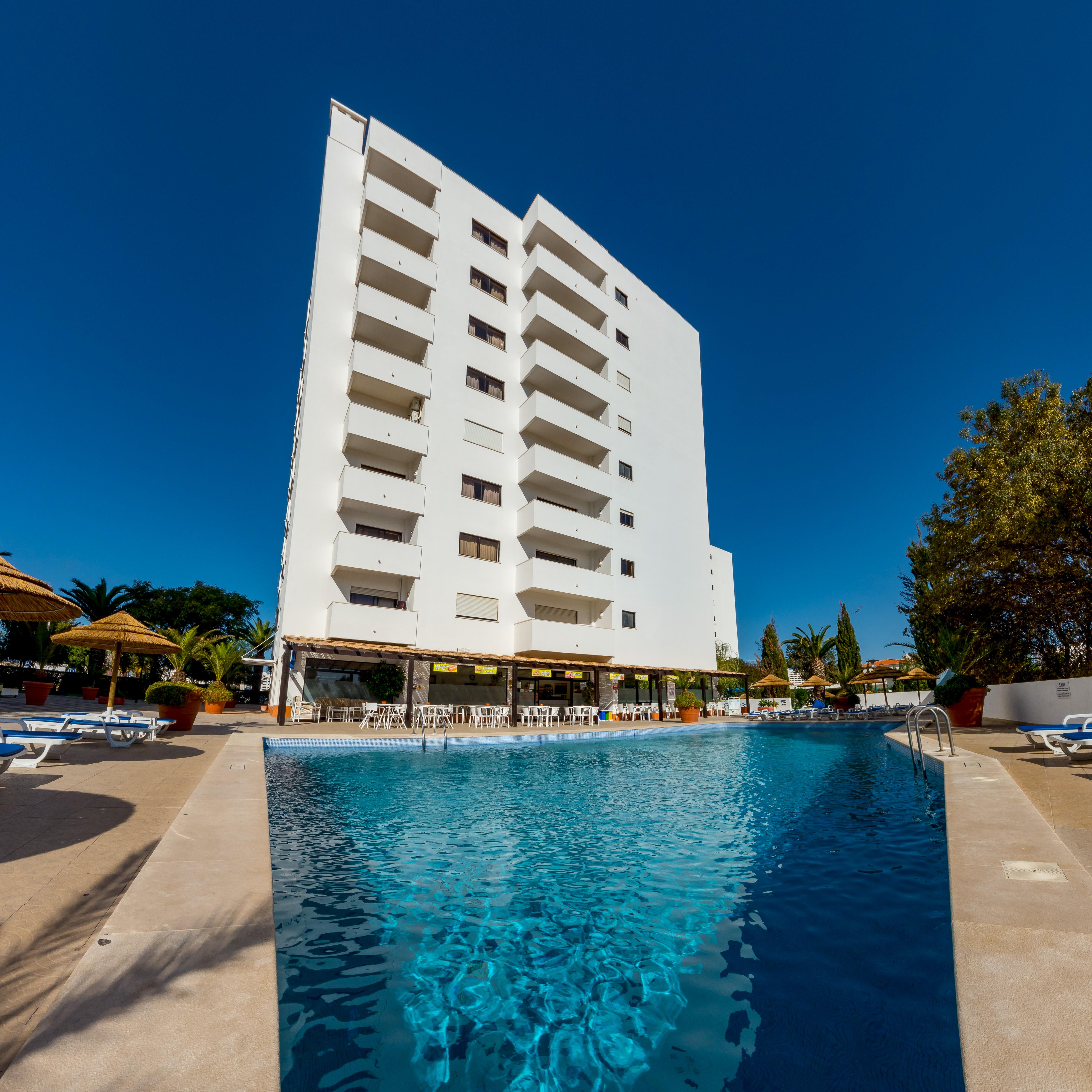 Janelas Do Mar Turisticos Aparthotel