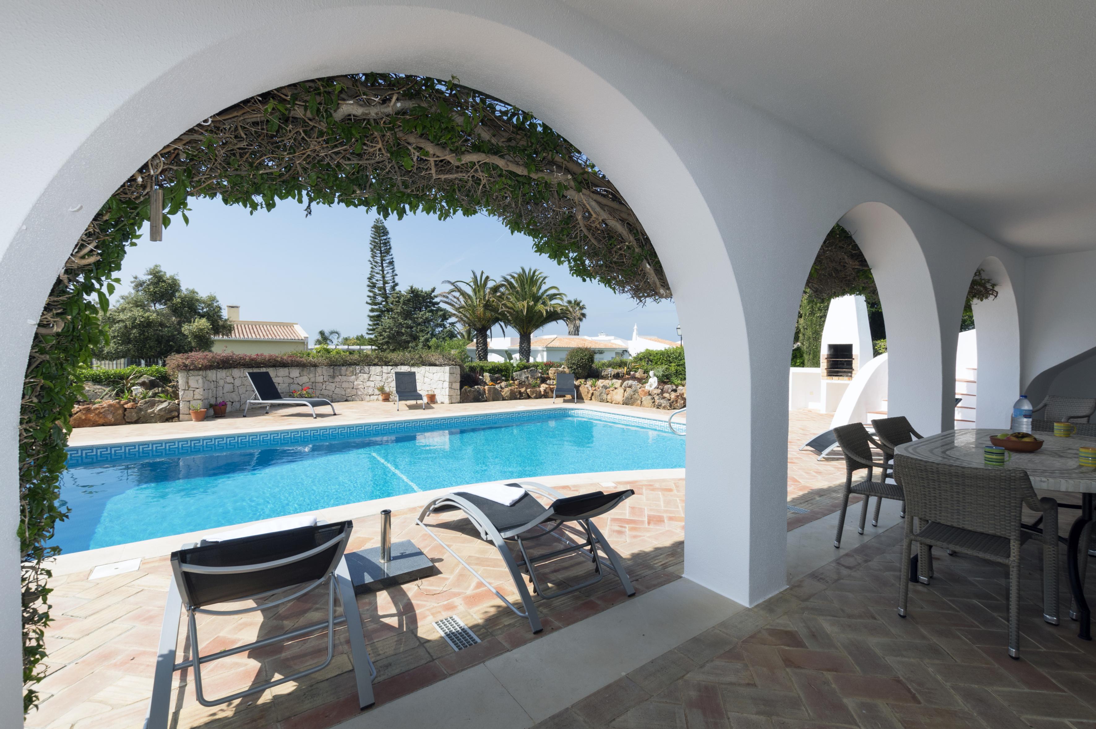 Resort Rocha Brava Village