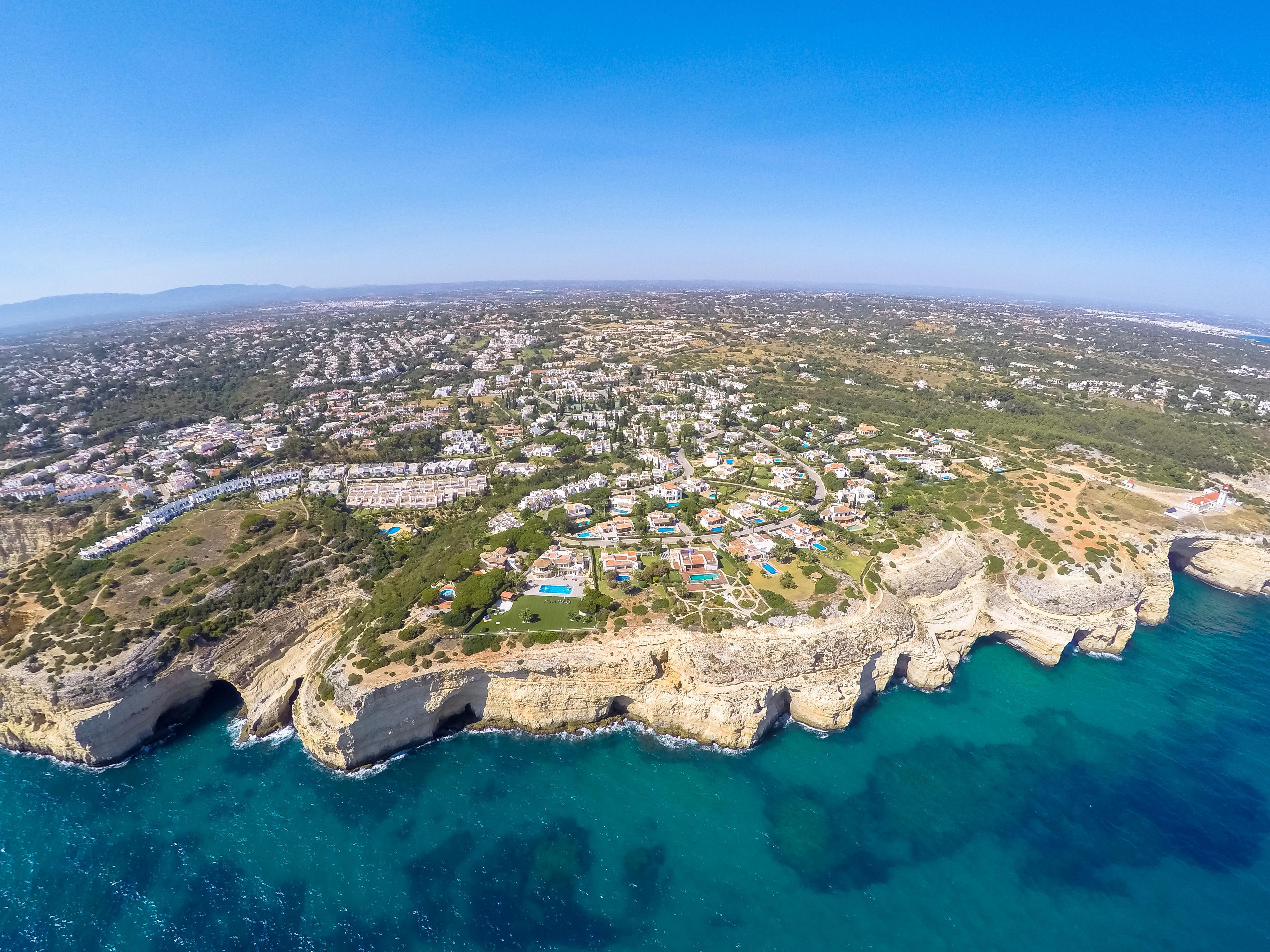 Resort Rocha Brava Village 4*