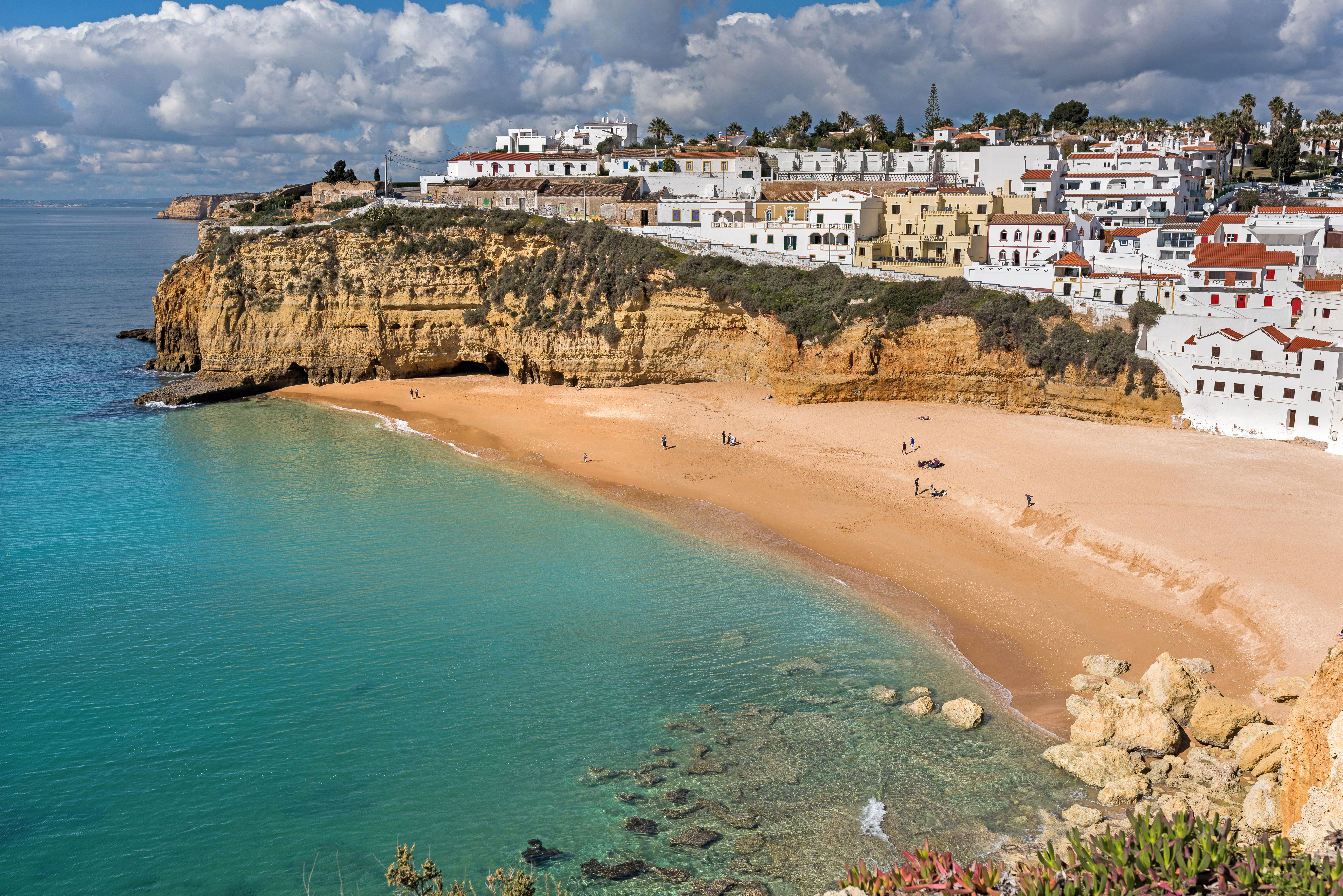 Resort Rocha Brava Village