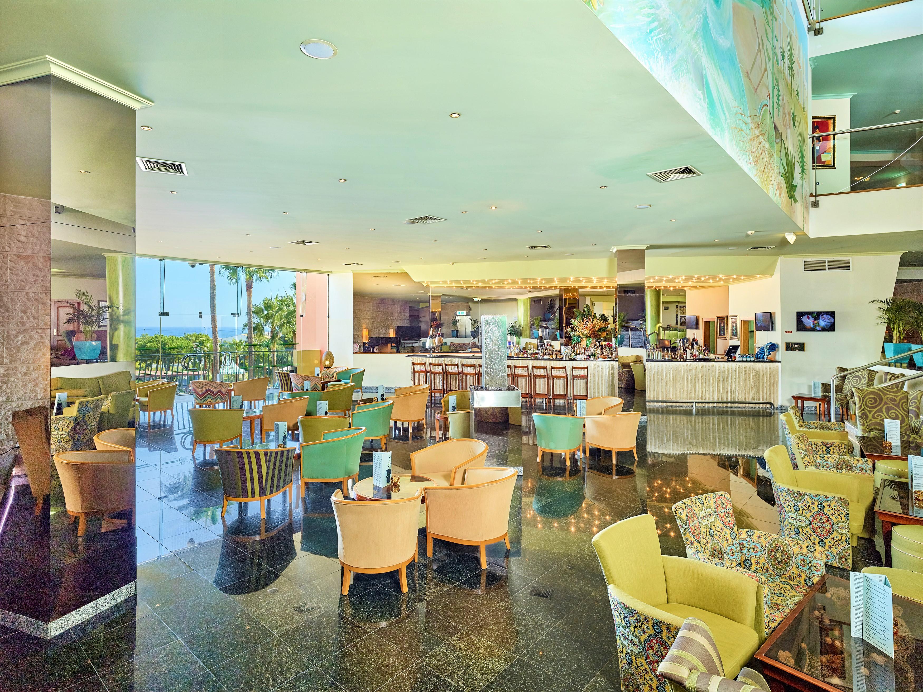 Baia Grande Hotel 4*