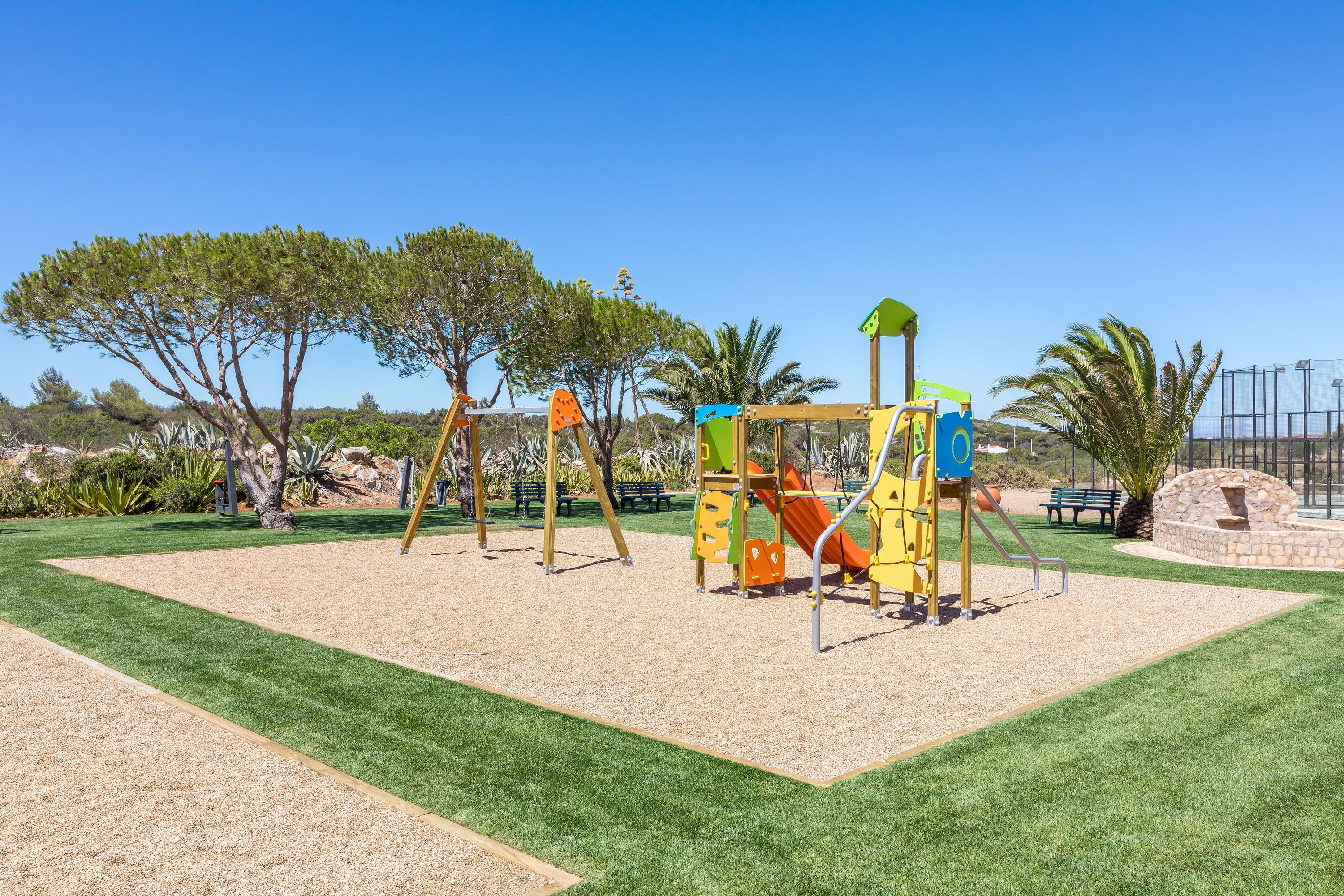 Holiday park Nau Village 4*
