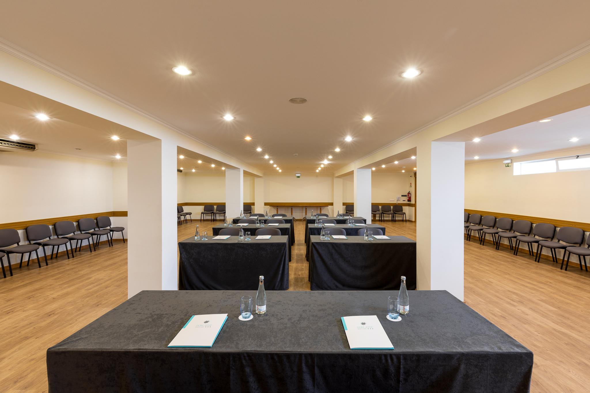 Dom Jose Hotel