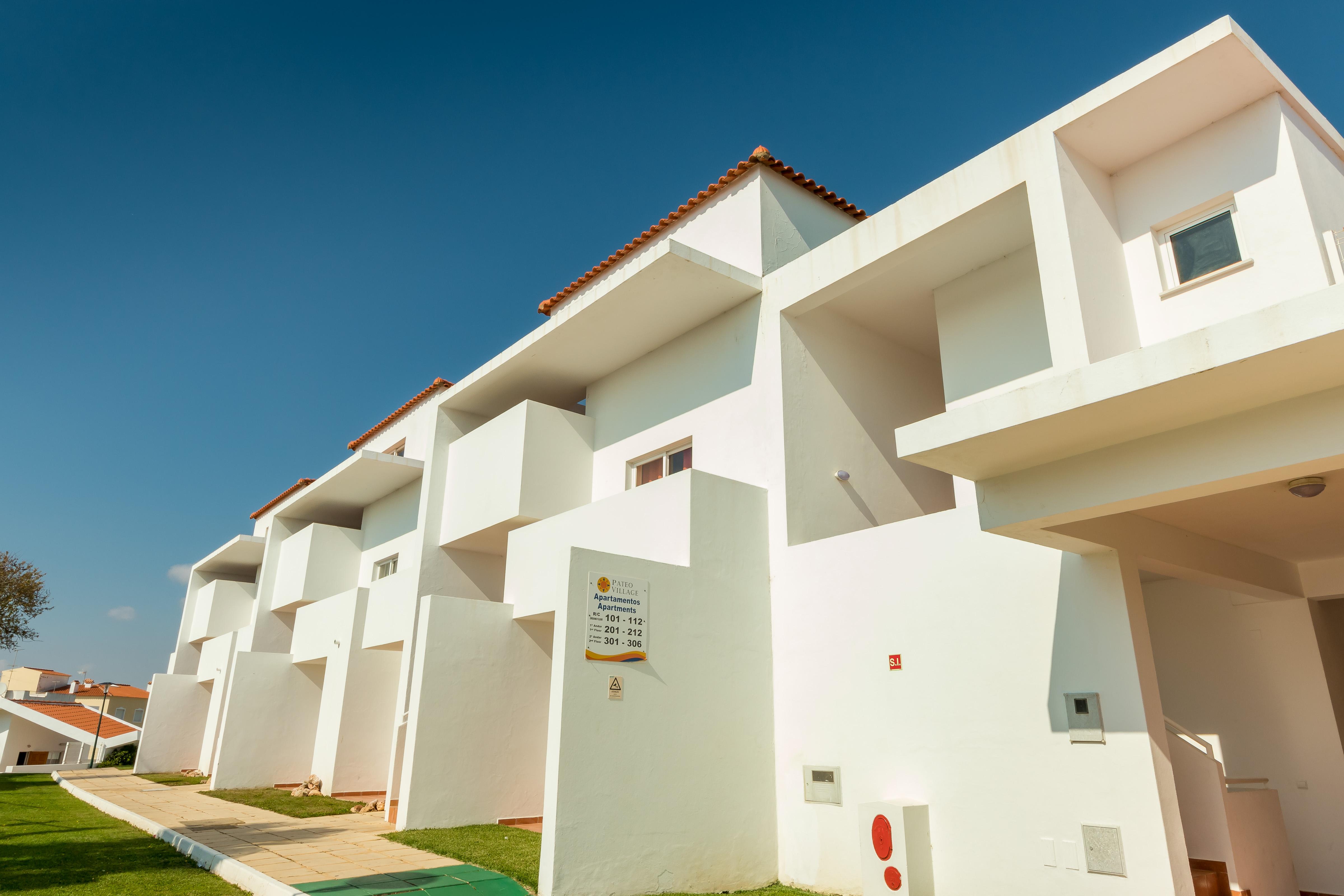 Pateo Village Aparthotel 3*