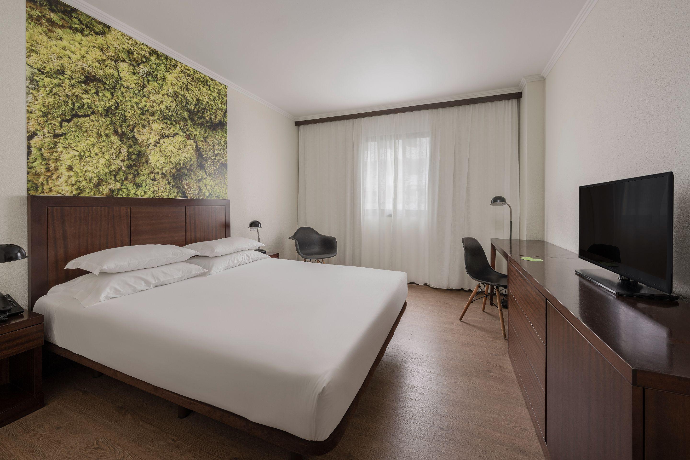 Hotel Neat Avenida 3*