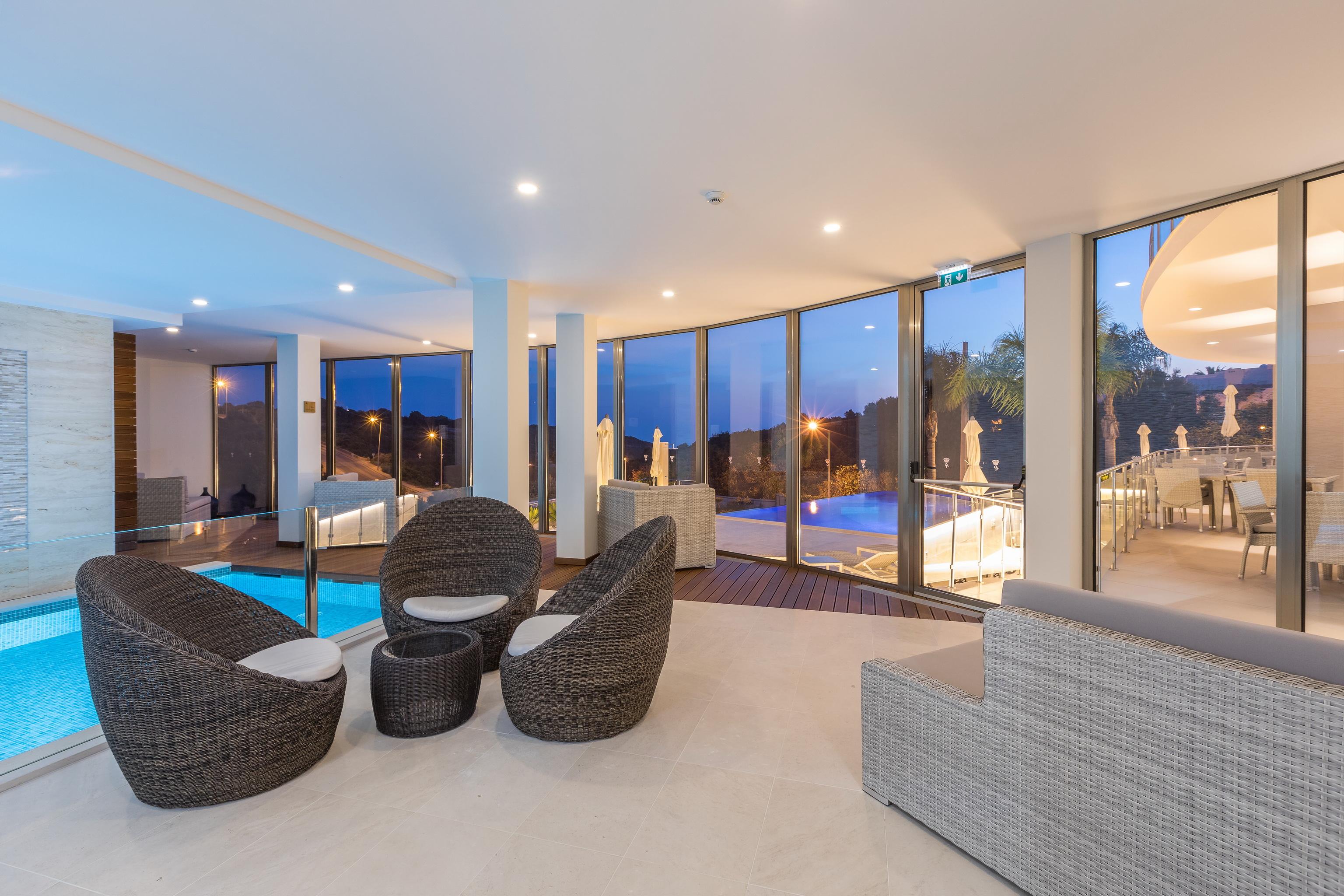 Hotel Caneiros Luxury House & 4*