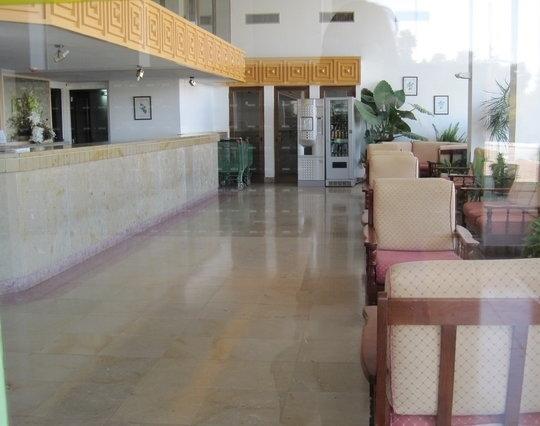 Ariadna Apartment *