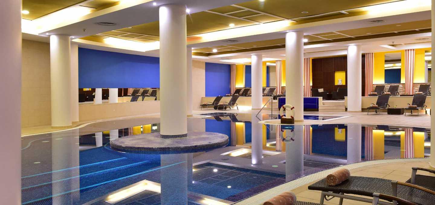 Aparthotel Pestana Casino 4*