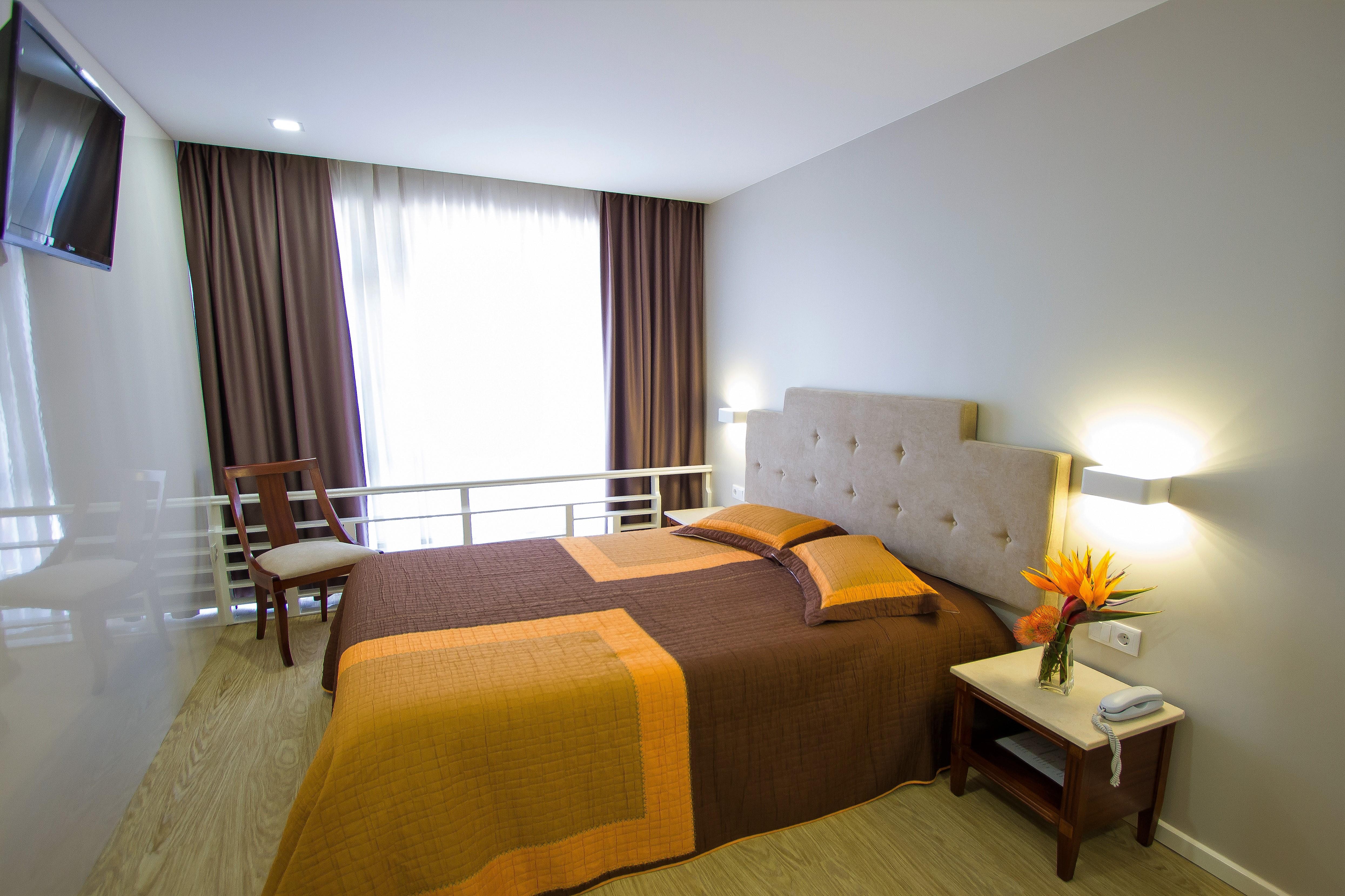 Hotel Avenida 2*