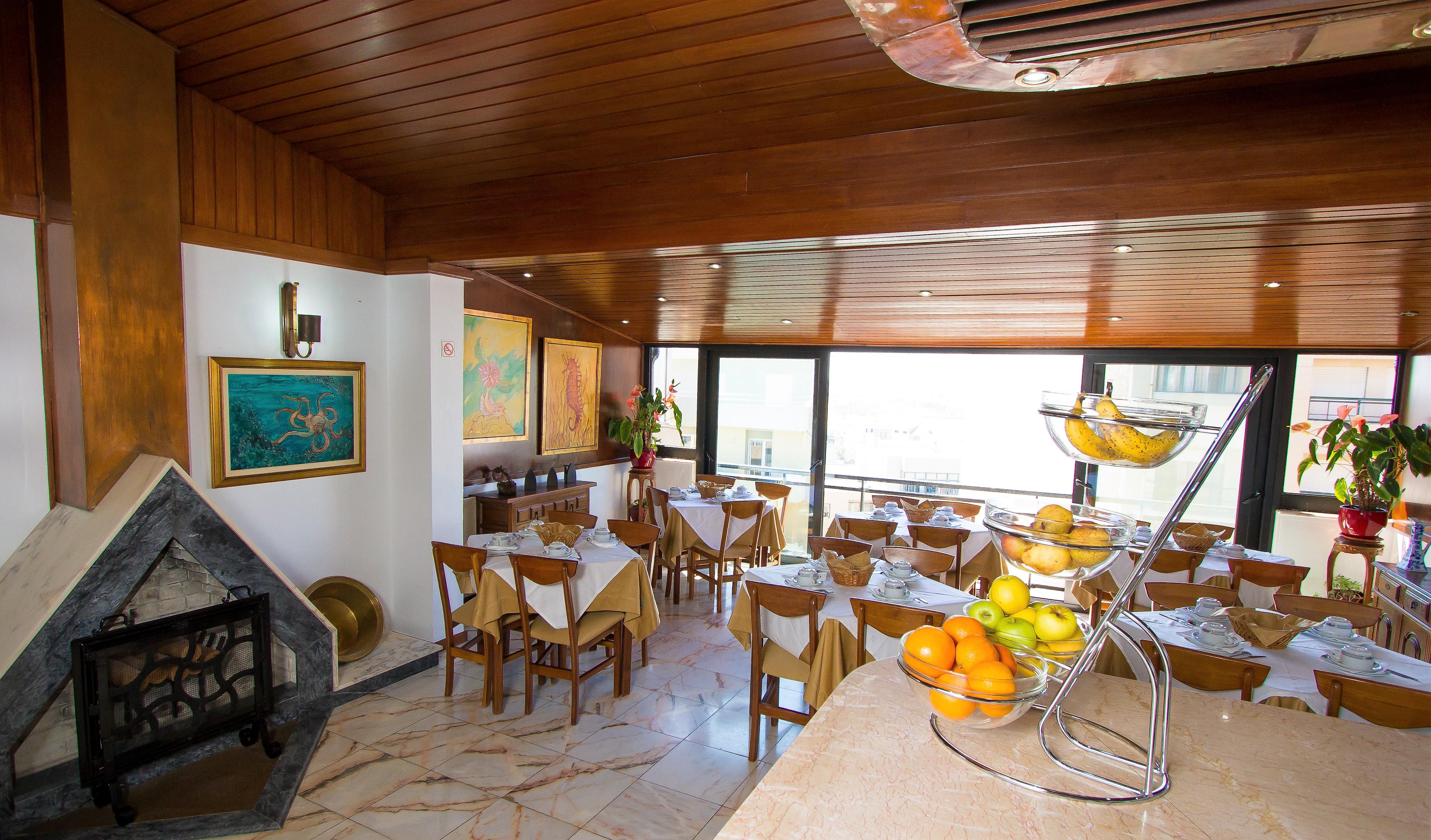 Avenida Hotel