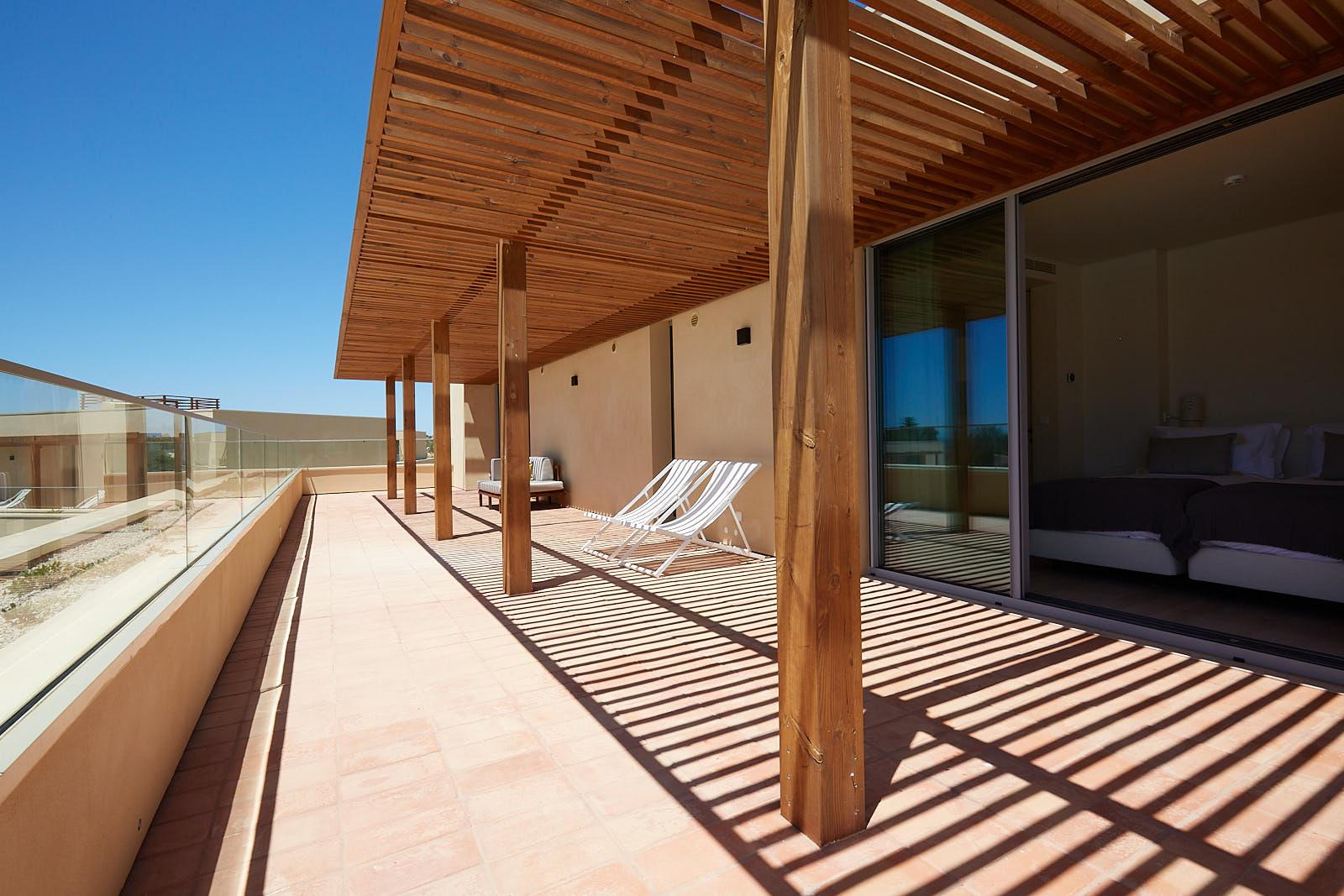 White Shell Resort 4*