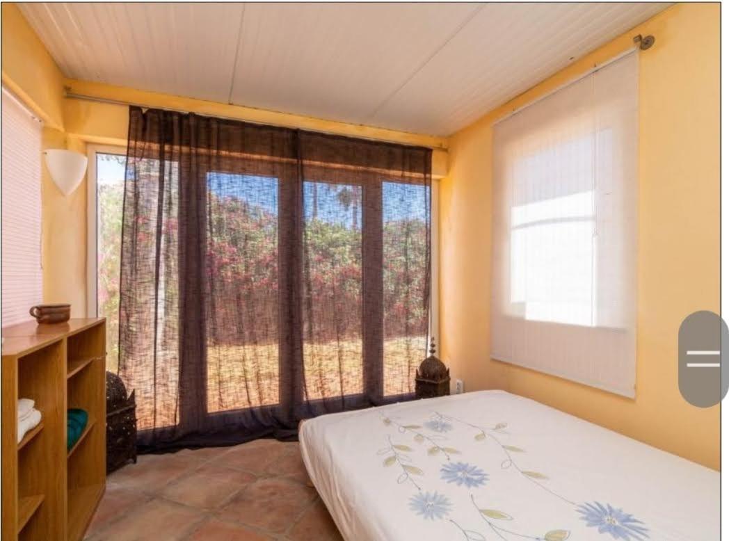Villa Oceanfront - 8 Rooms, 2 Kitchens With Pool, Billiard Table And Beach-volleyball Court Carvoeiro (Lagoa)