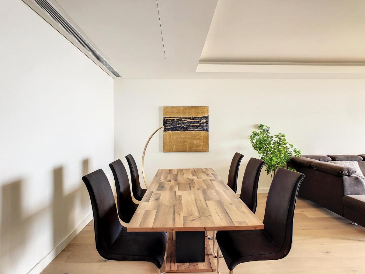 The Sea View By Lovelystay Apartment *