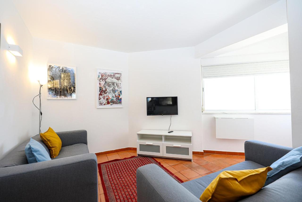 B49 - Postigo View Flat In Apartment *