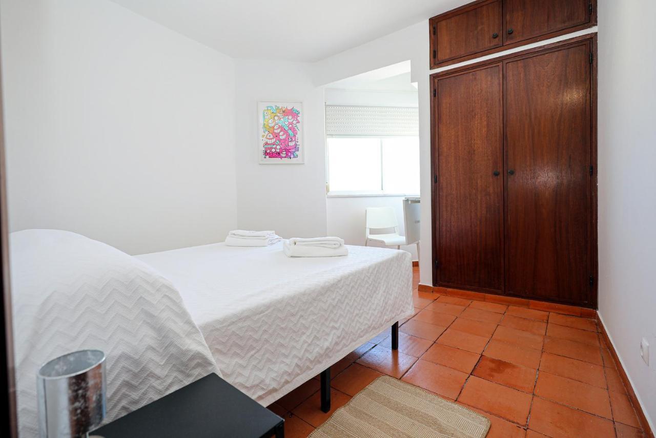 Apartment B49 - Postigo View Flat In