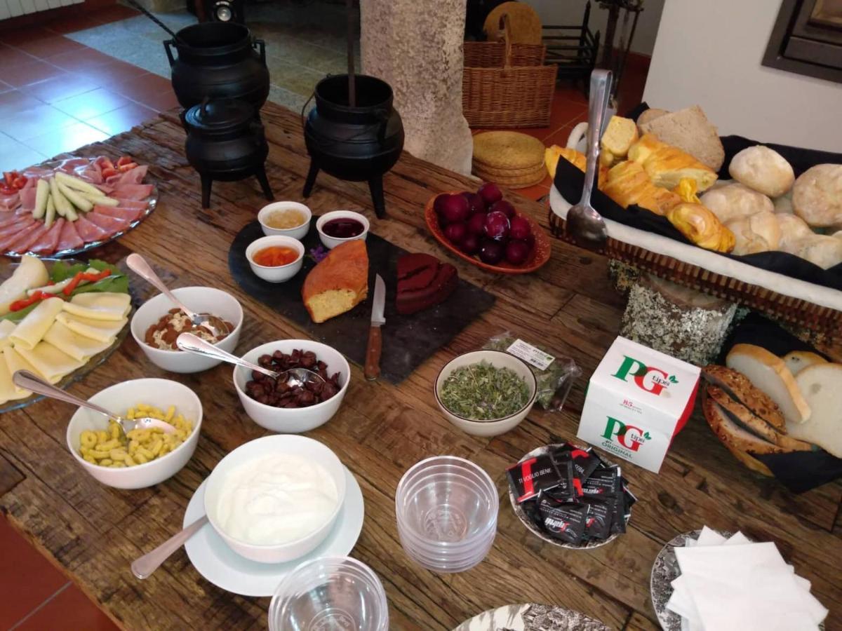 Quinta De Marzovelos Guest house