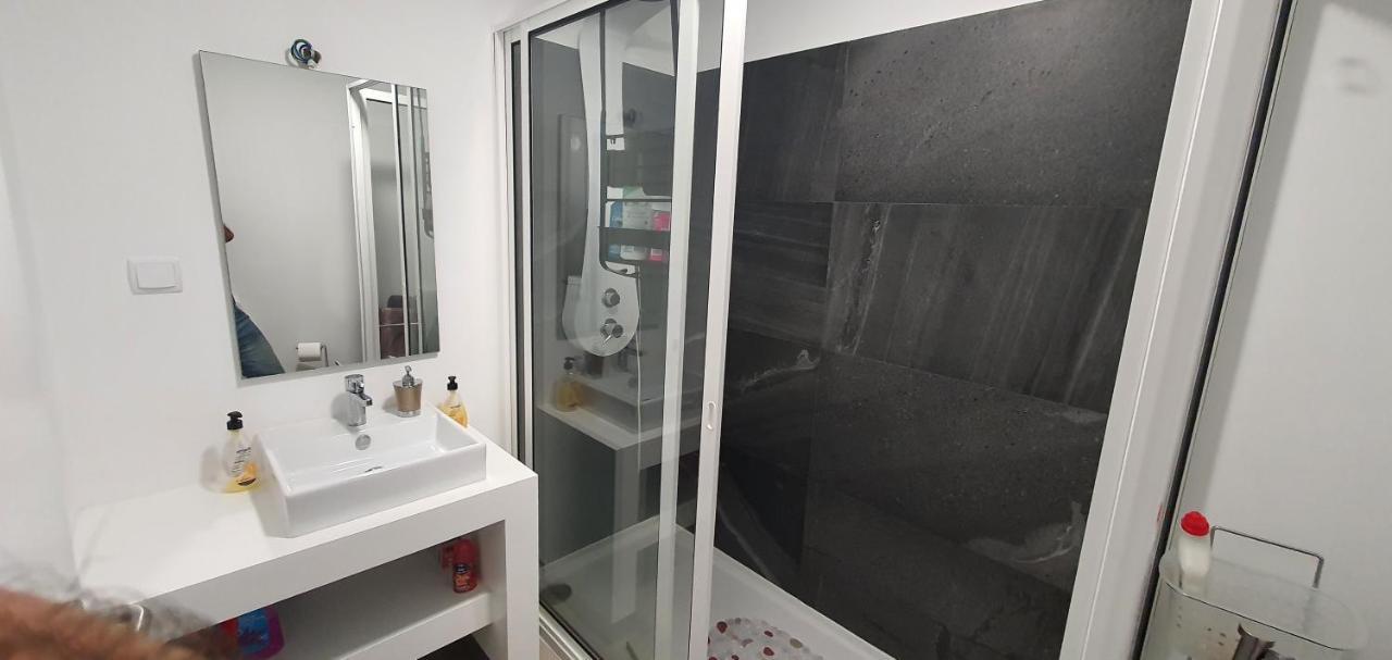Apartment T2-5m Aeroporto Cr7 Santa Cruz (Madeira)