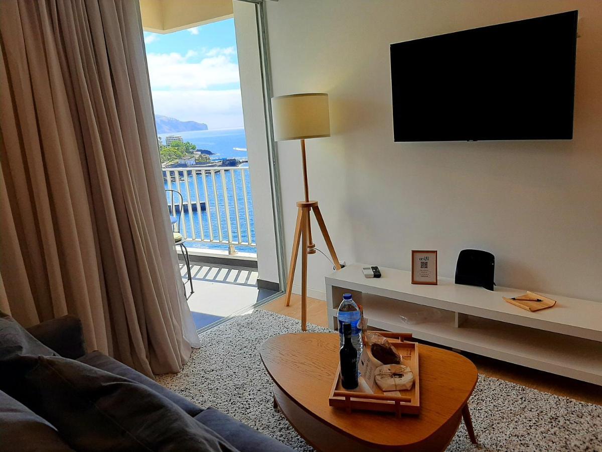 Apartment Superb Sea View Flat In