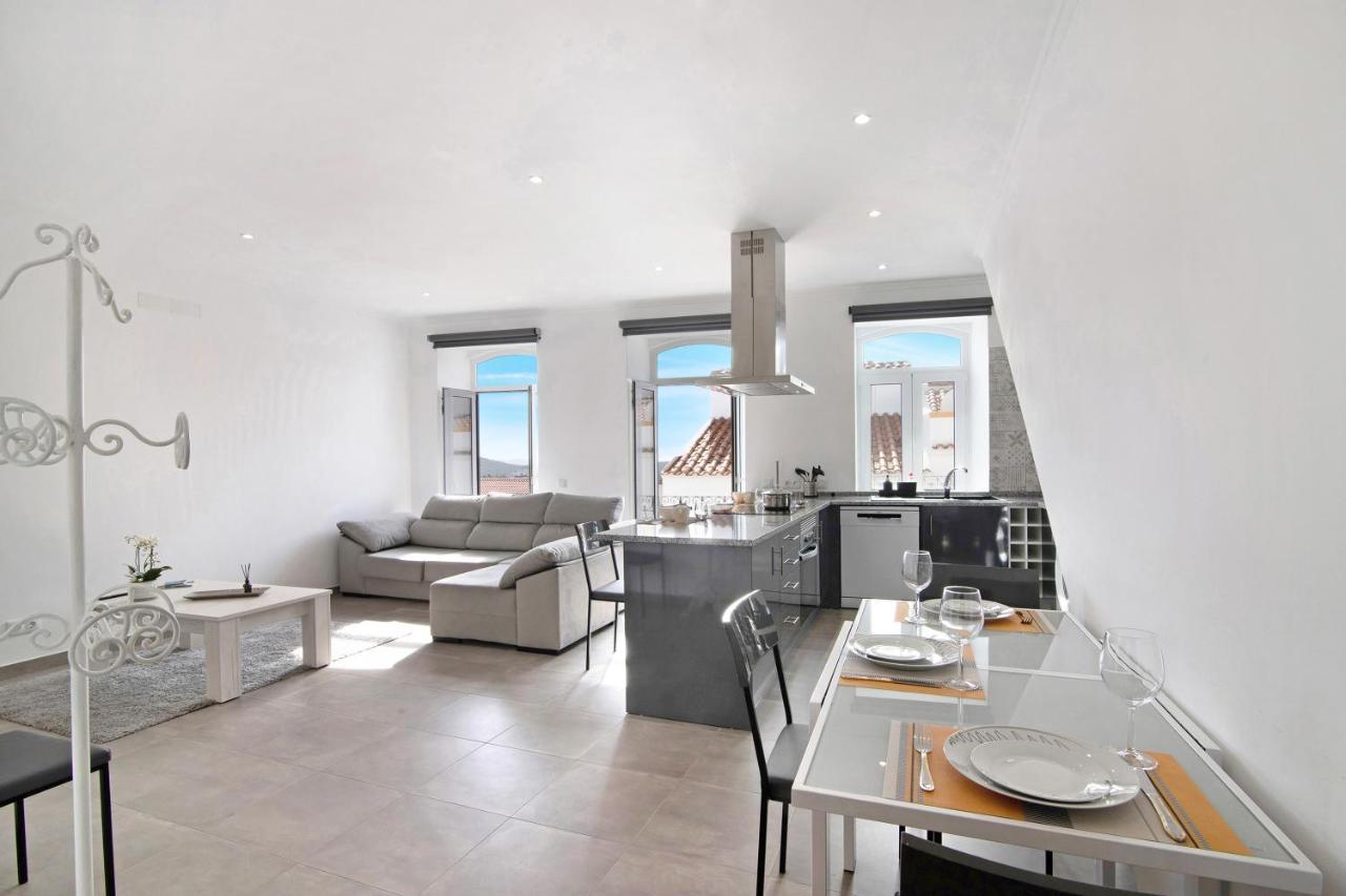Traditional 3 Bedroom Appartement Alte