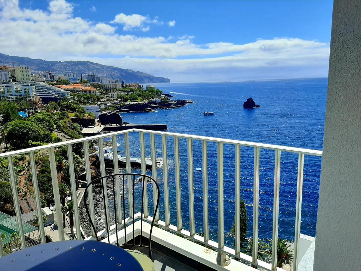 Superb Sea View Flat In *