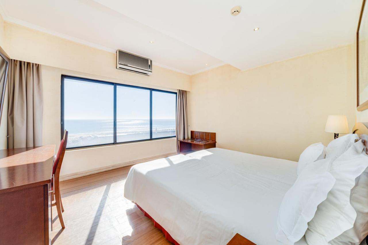 Yellow Hotel