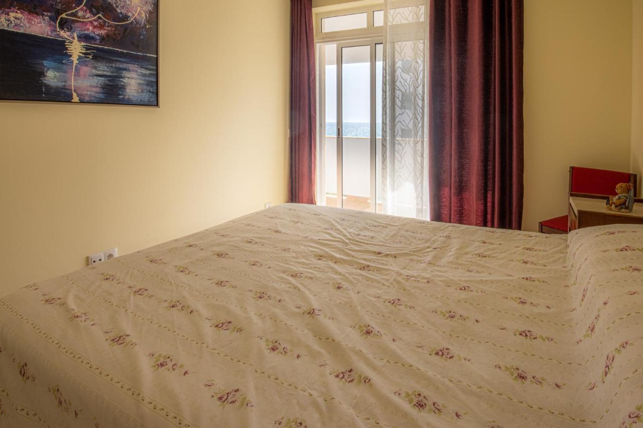 Beira Mar - Sea View - Ac - Wifi - By Bedzy Apartamento Armação de Pêra
