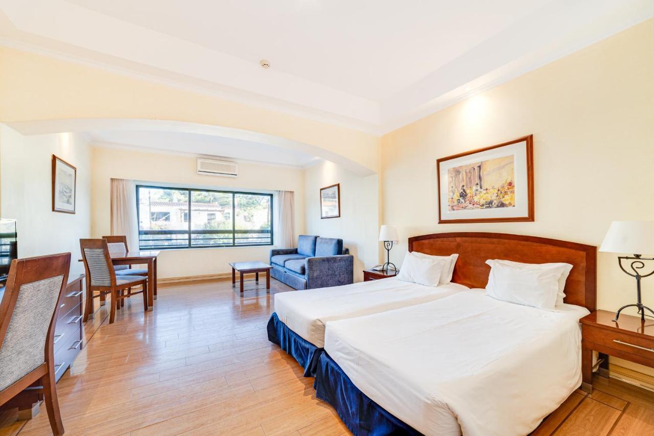 Yellow 4* Monte Gordo