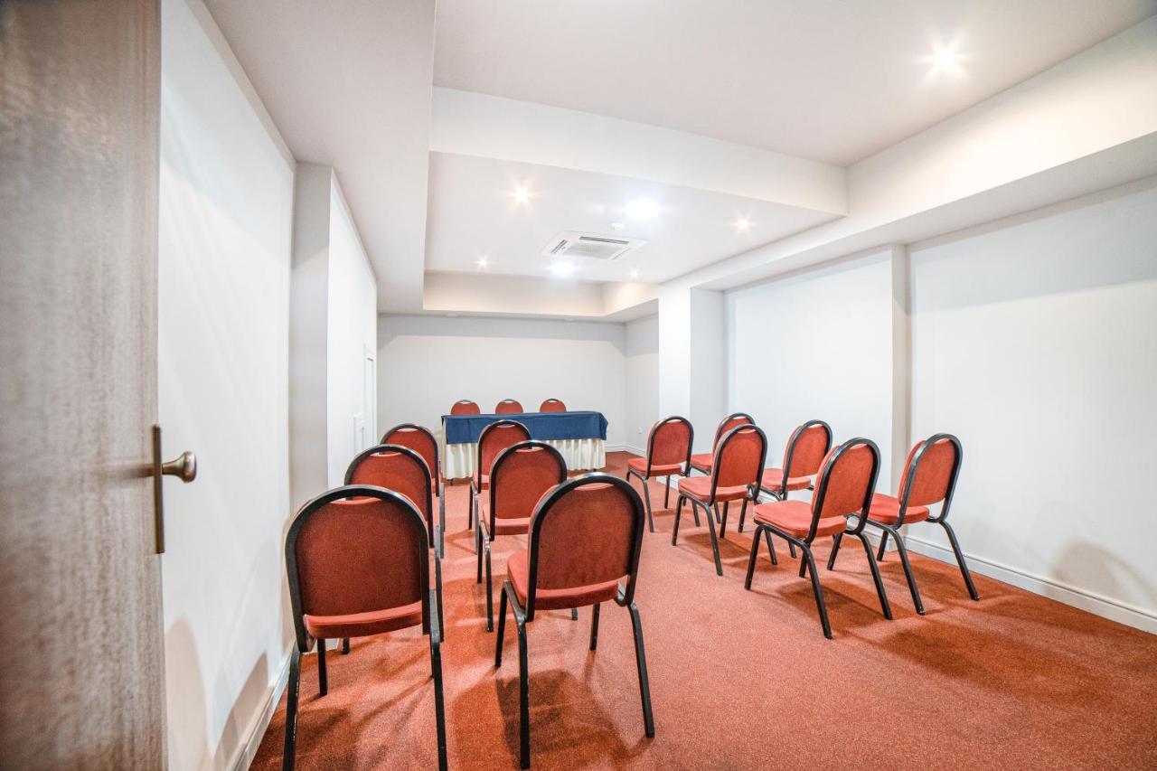 Hotel Yellow Monte Gordo