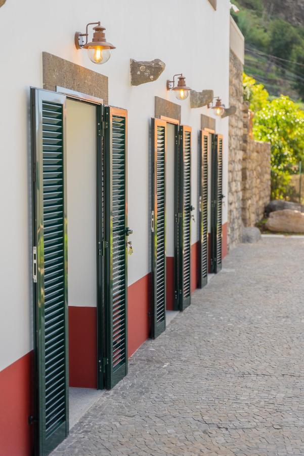 Solar Dos Reis By An Island