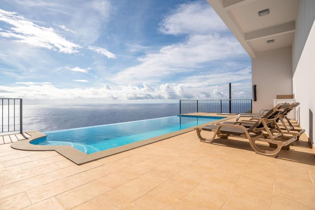 Apartment Marina View - Pool & Stunning Ocean View *