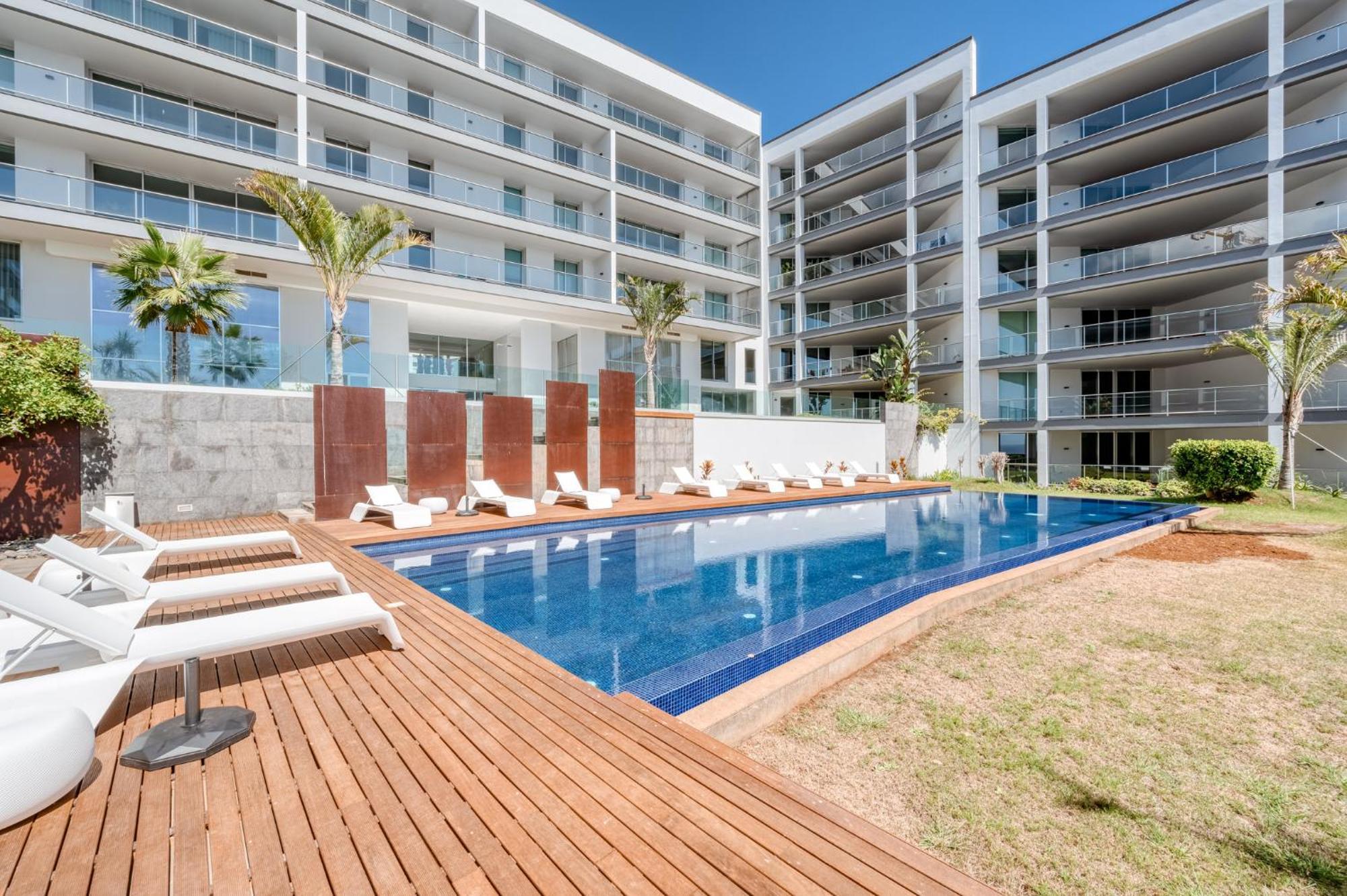 107 - Two Bedroom Apartment Funchal (Madeira)
