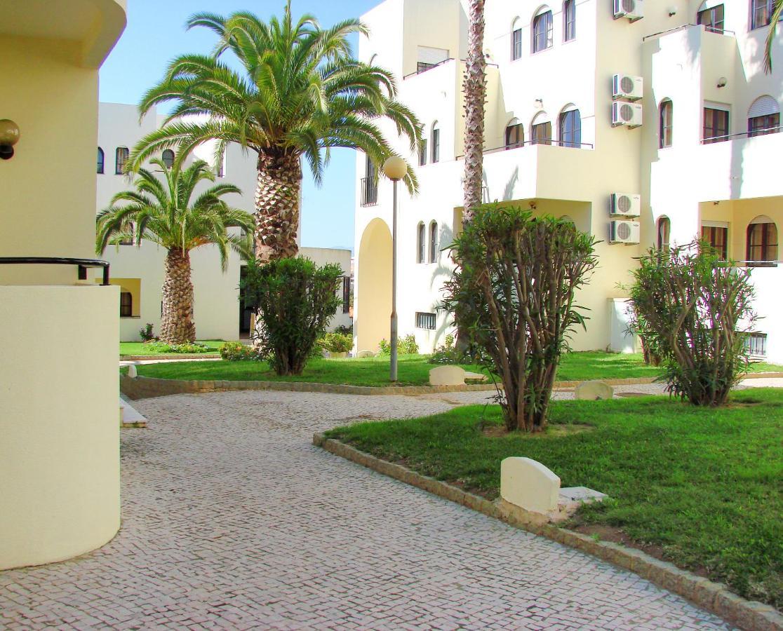 Aparthotel Clube Alvorferias 3*