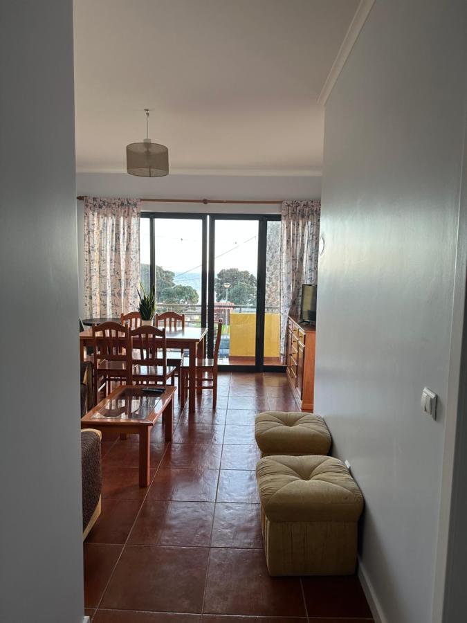 Apartamentos Amarelo Canical (Madeira)