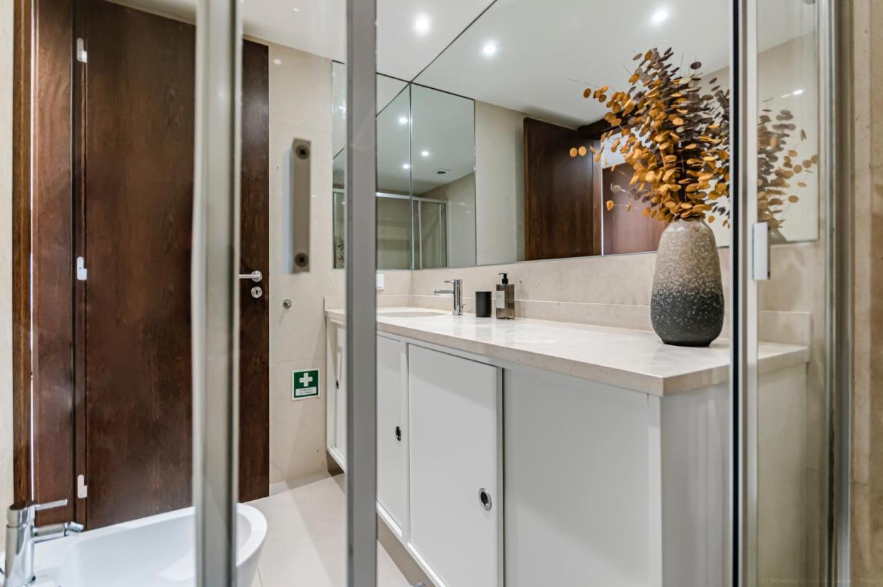 Apartment In -sea View -pool Cascais