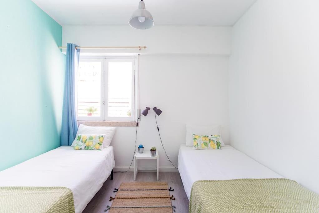 Lisbon Waves Surf Bed & Breakfast *