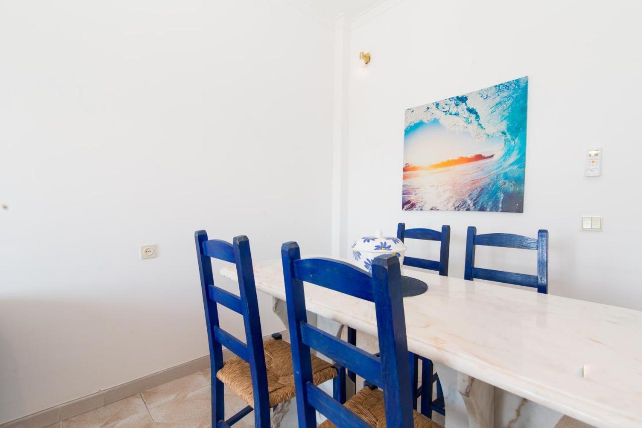 Apartment 2 *