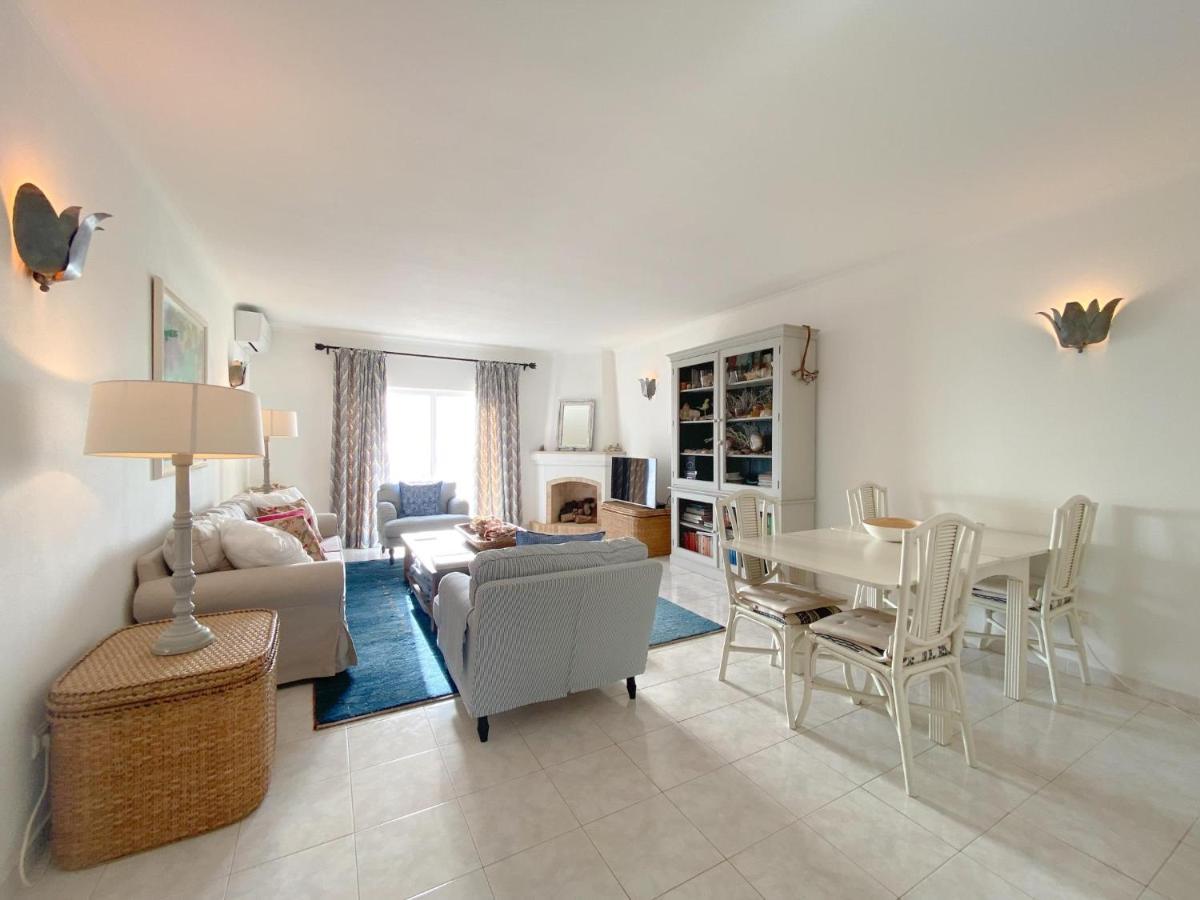 Charming Penthouse With Sea View In #1931