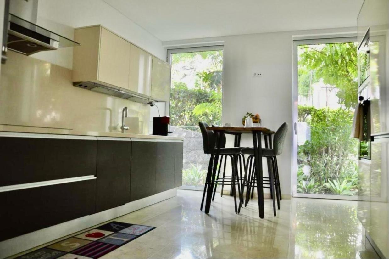 Peaceful Madeira Palace Apartment *