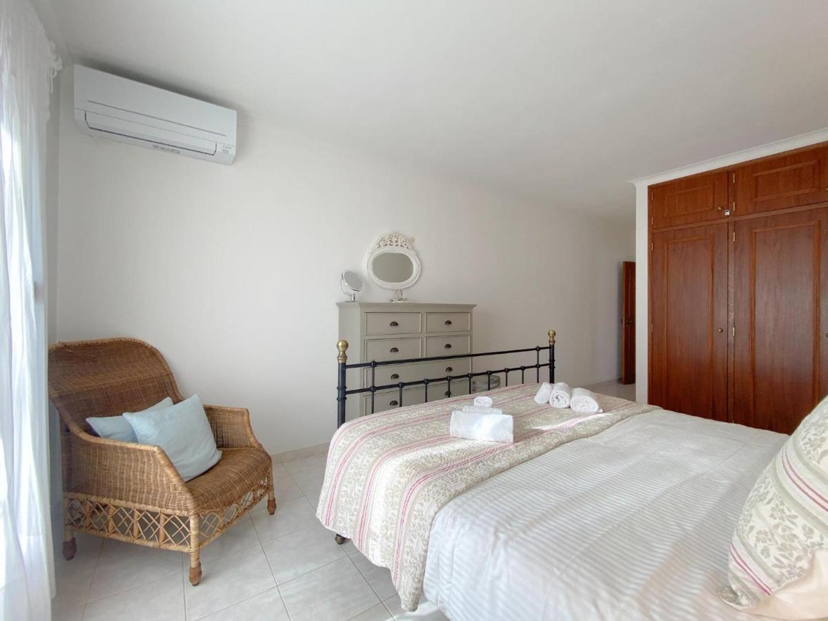 Charming Penthouse With Sea View In #1931 Apartment Lagos