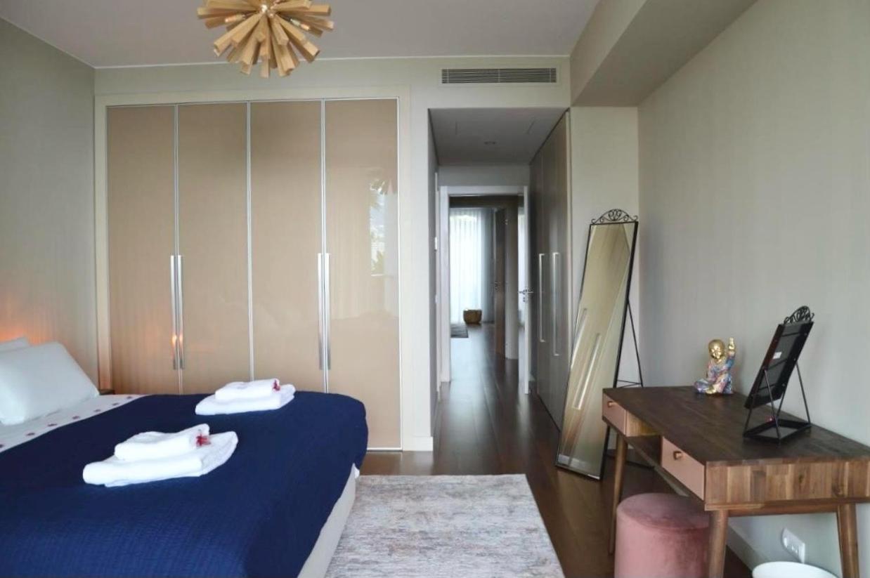 Peaceful Madeira Palace Apartment